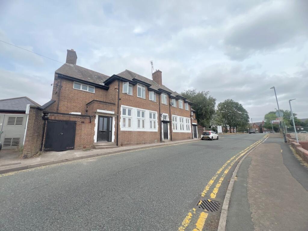 1 bed 1st Floor Flat for rent in Holt End. From Dixons - Redditch 1 bed 1st Floor Flat for rent in Holt End. From Dixons - Redditch