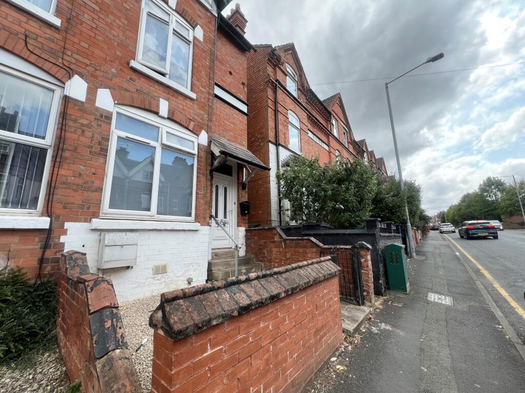 1 bed 1st Floor Flat for rent in Redditch. From Dixons - Redditch 1 bed 1st Floor Flat for rent in Redditch. From Dixons - Redditch