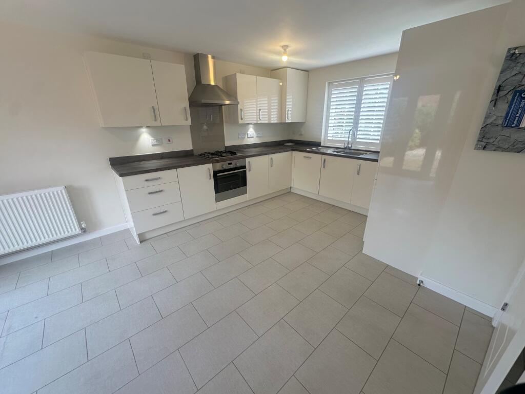 3 bed Detached for rent in Bromsgrove. From Dixons - Redditch 3 bed Detached for rent in Bromsgrove. From Dixons - Redditch