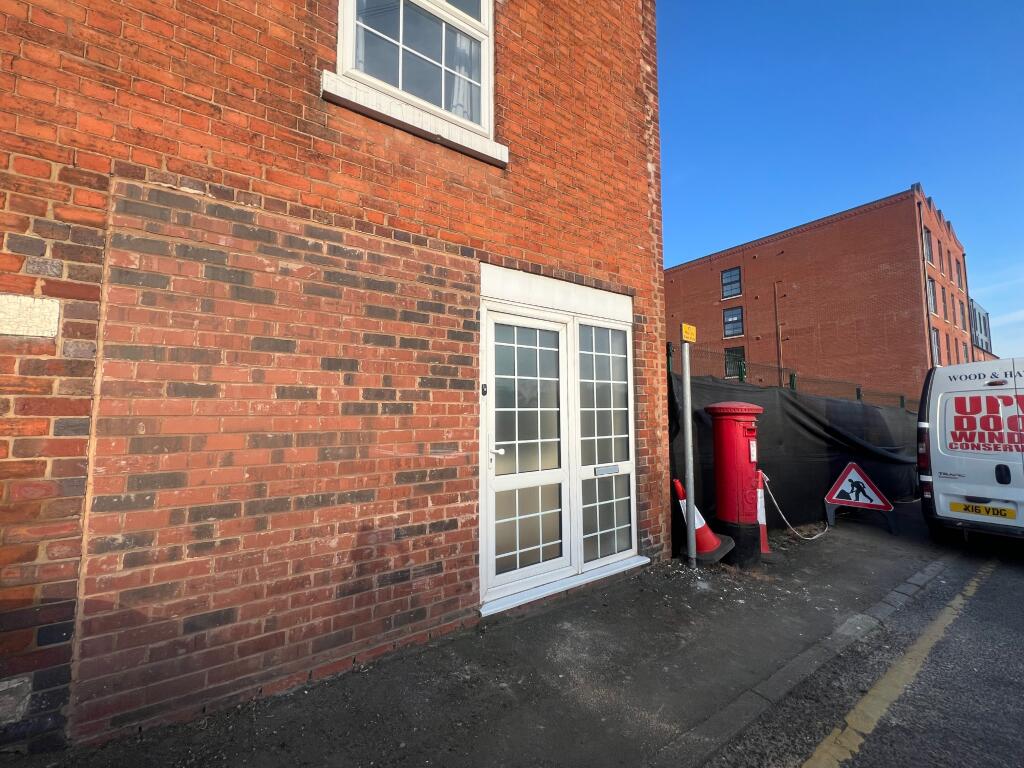 2 bed 1st Floor Flat for rent in Redditch. From Dixons - Redditch 2 bed 1st Floor Flat for rent in Redditch. From Dixons - Redditch