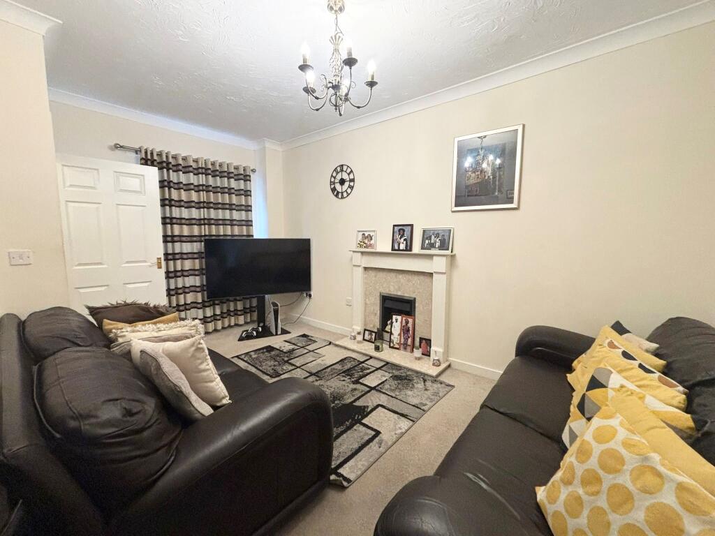 3 bed Mid Terraced House for rent in Kendal End. From Dixons - Selly Oak