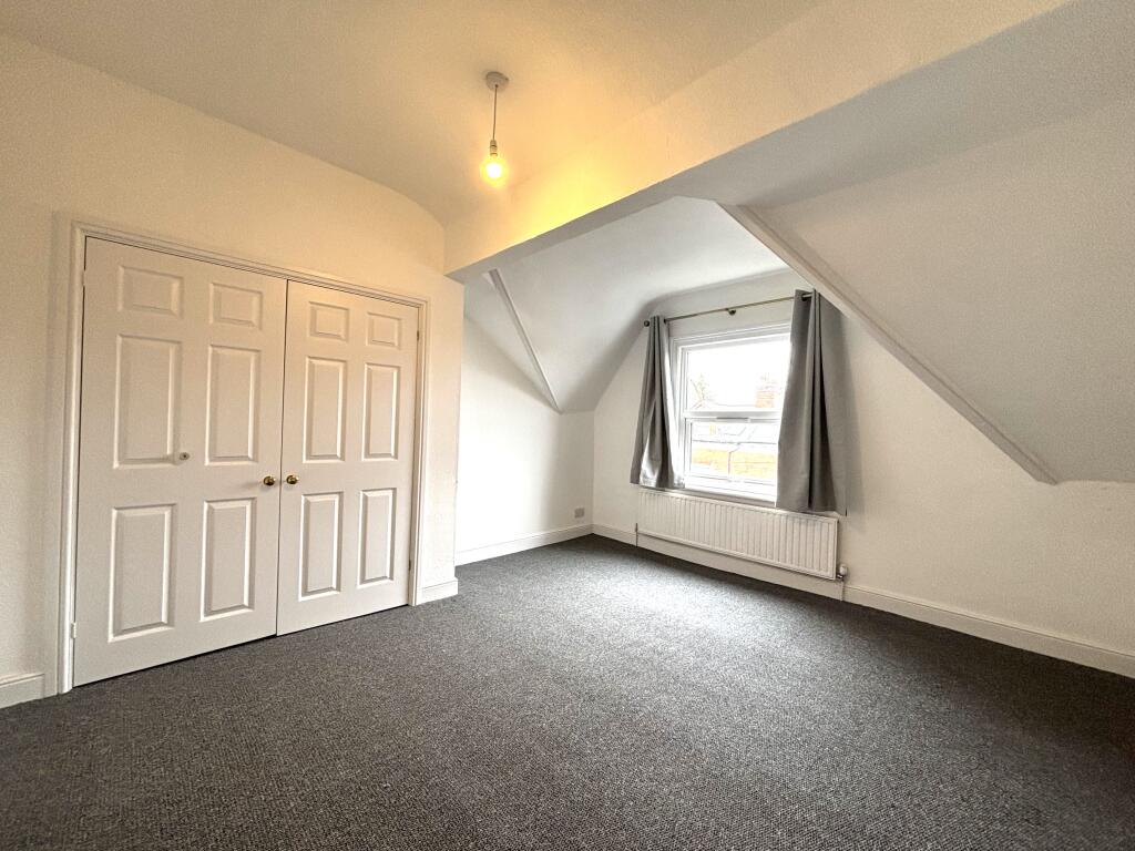 3 bed 1st Floor Flat for rent in Birmingham. From Dixons - Selly Oak