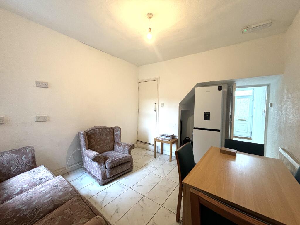 1 bed Detached for rent in Birmingham. From Dixons - Selly Oak