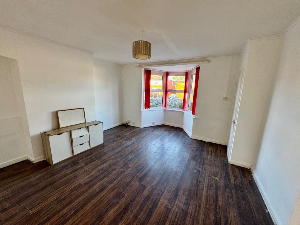 3 bed Detached for rent in Dayhouse Bank. From Dixons - Selly Oak 3 bed Detached for rent in Dayhouse Bank. From Dixons - Selly Oak