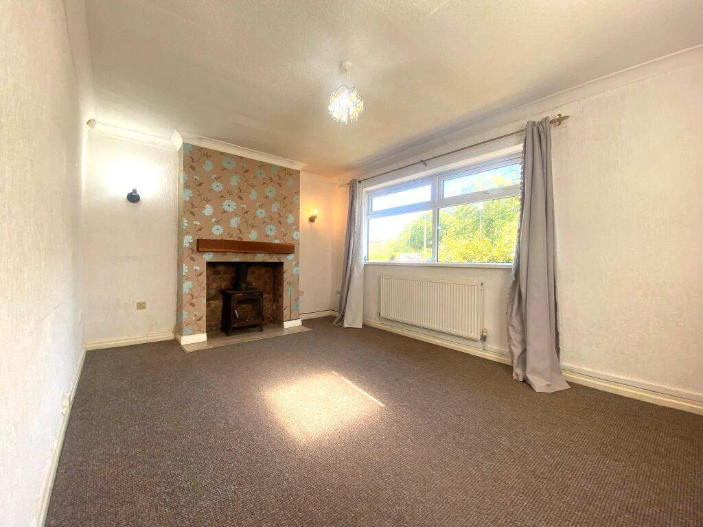 3 bed Detached for rent in Hunnington. From Dixons - Selly Oak 3 bed Detached for rent in Hunnington. From Dixons - Selly Oak