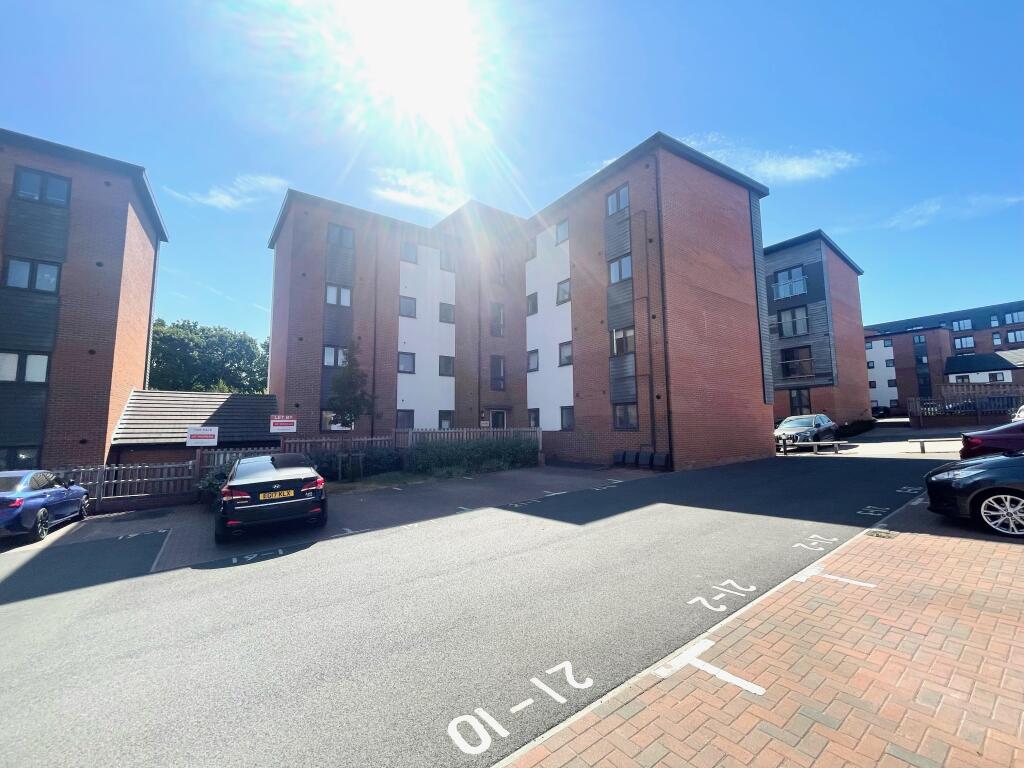 2 bed 1st Floor Flat for rent in Kendal End. From Dixons - Selly Oak