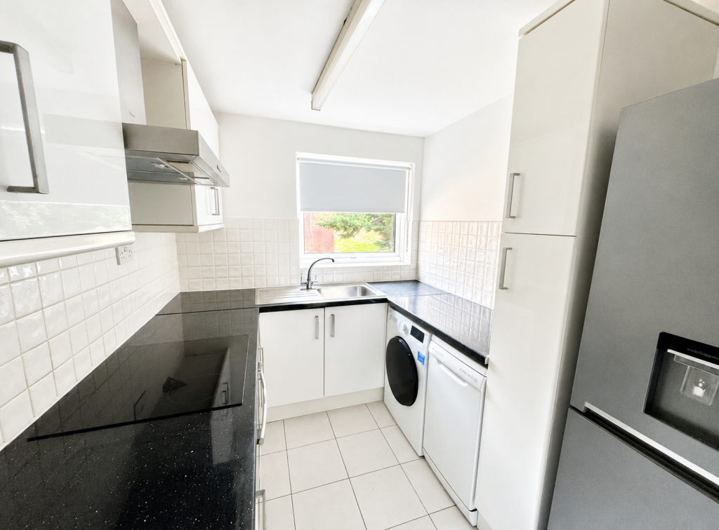 2 bed 1st Floor Flat for rent in Smethwick. From Dixons - Selly Oak