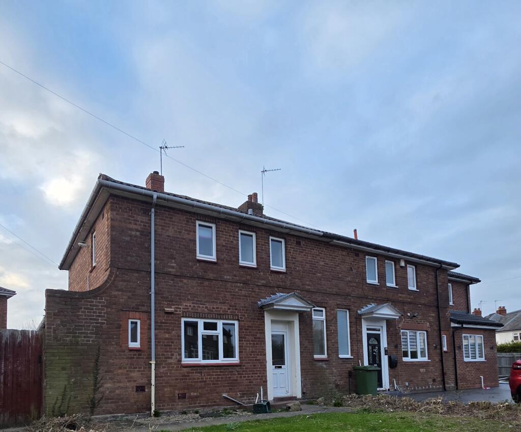 3 bed Detached for rent in Wolverhampton. From Dixons - Wolverhampton