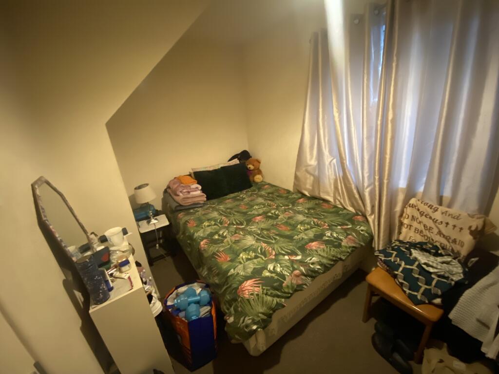 1 bed Detached for rent in Wednesfield. From Dixons - Wolverhampton
