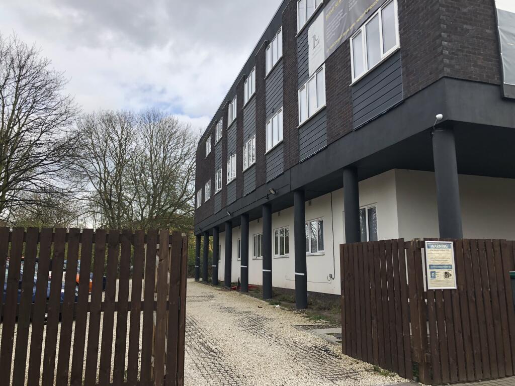 4 bed Studio for rent in Wolverhampton. From Dixons - Wolverhampton