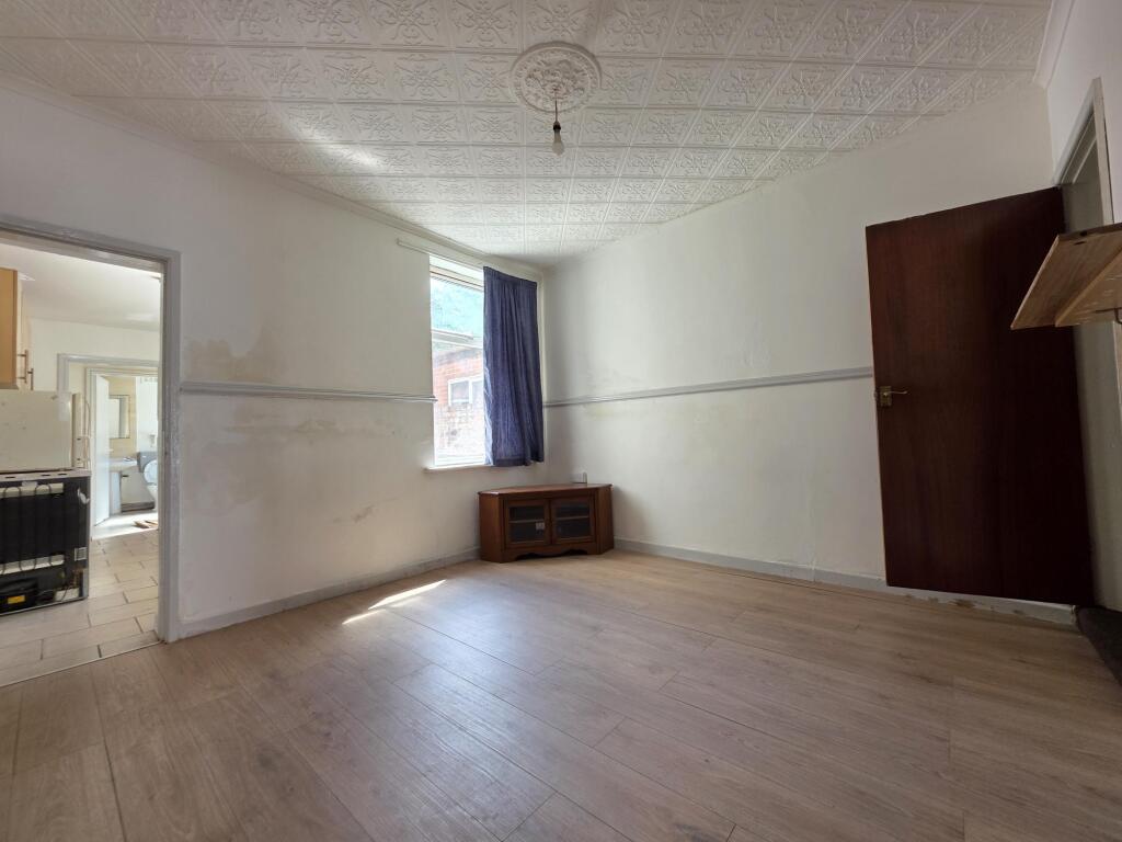 3 bed Detached for rent in Coven Heath. From Dixons - Wolverhampton 3 bed Detached for rent in Coven Heath. From Dixons - Wolverhampton