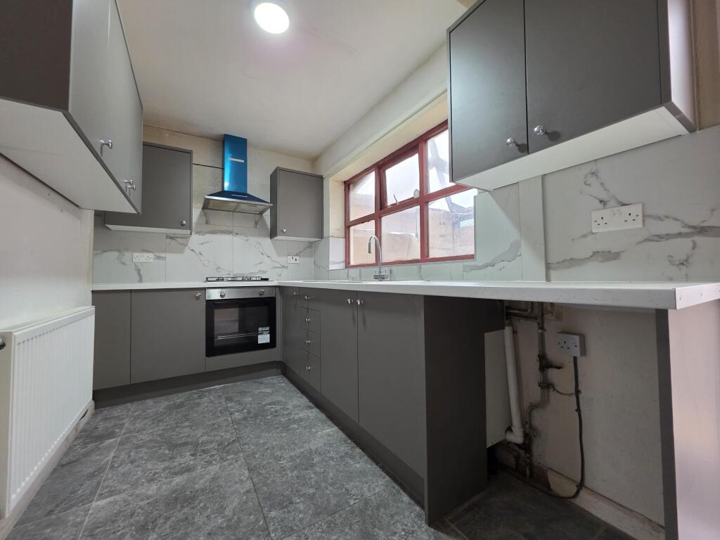 2 bed Detached for rent in Wolverhampton. From Dixons - Wolverhampton