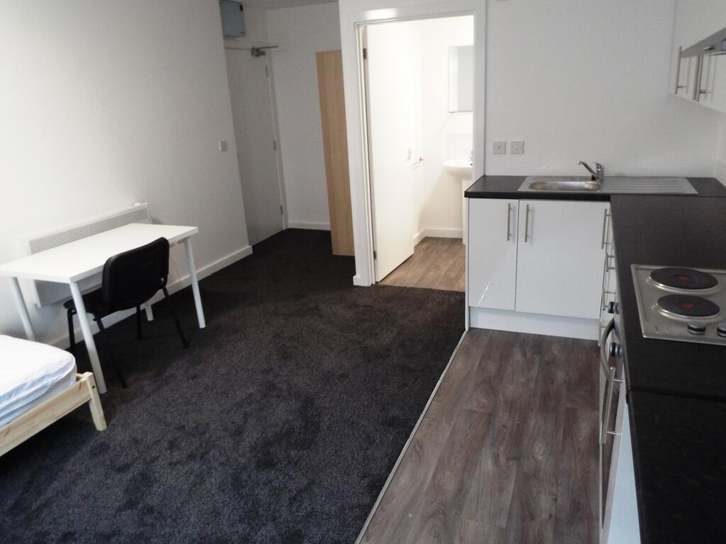 4 bed Studio for rent in Wolverhampton. From Dixons - Wolverhampton