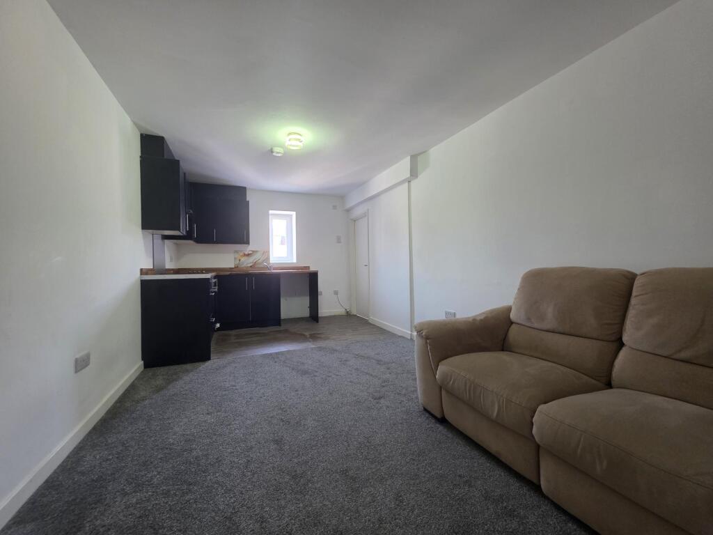 2 bed Apartment for rent in Wolverhampton. From Dixons - Wolverhampton