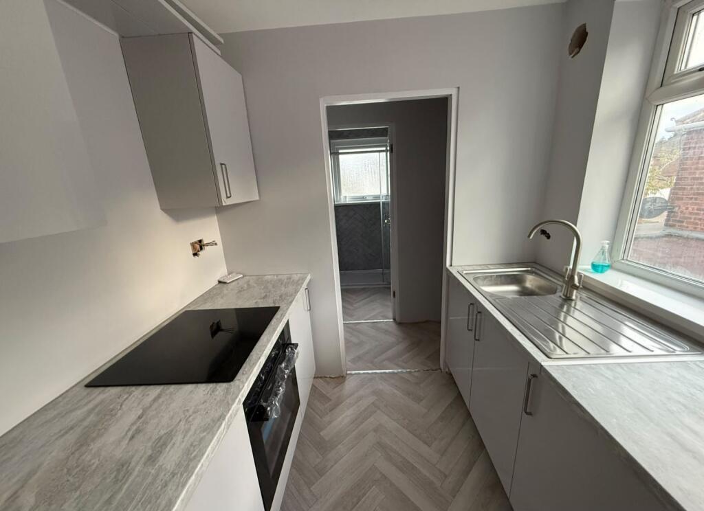 2 bed 1st Floor Flat for rent in Wednesfield. From Dixons - Wolverhampton