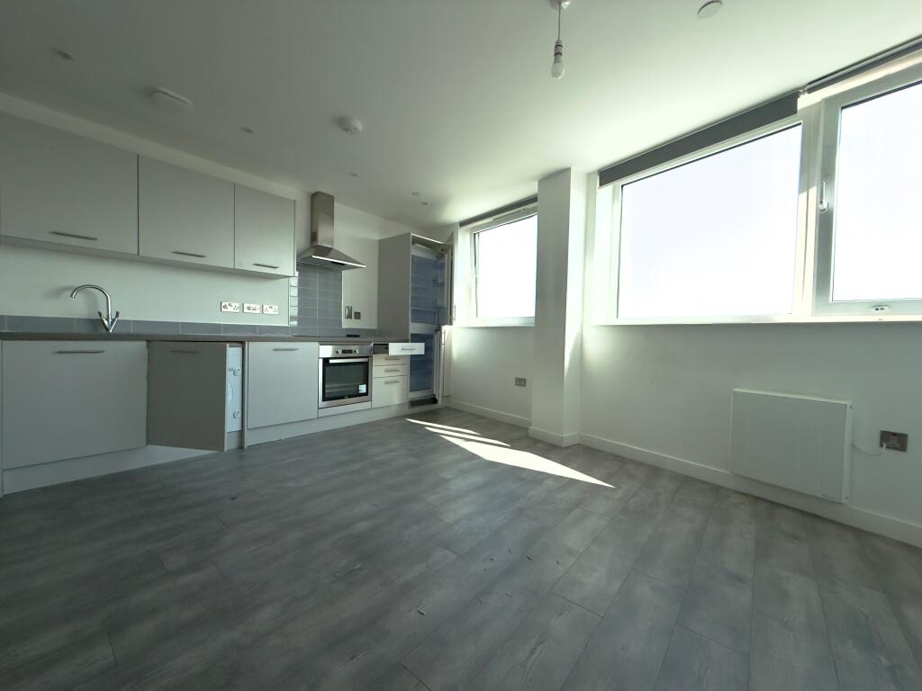 2 bed 1st Floor Flat for rent in Solihull. From Dixons - Yardley