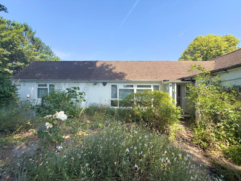 3 bed Bungalow for rent in Water Orton. From Dixons - Yardley