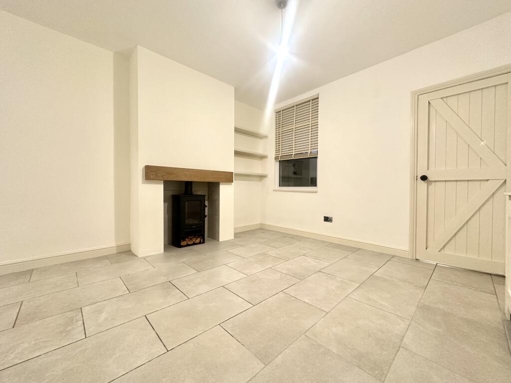 3 bed Mid Terraced House for rent in Solihull. From Dixons - Yardley 3 bed Mid Terraced House for rent in Solihull. From Dixons - Yardley