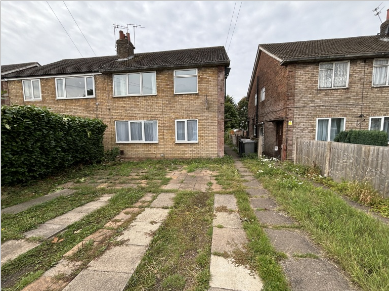 2 bed 1st Floor Flat for rent in Nuneaton. From Dixons - Yardley