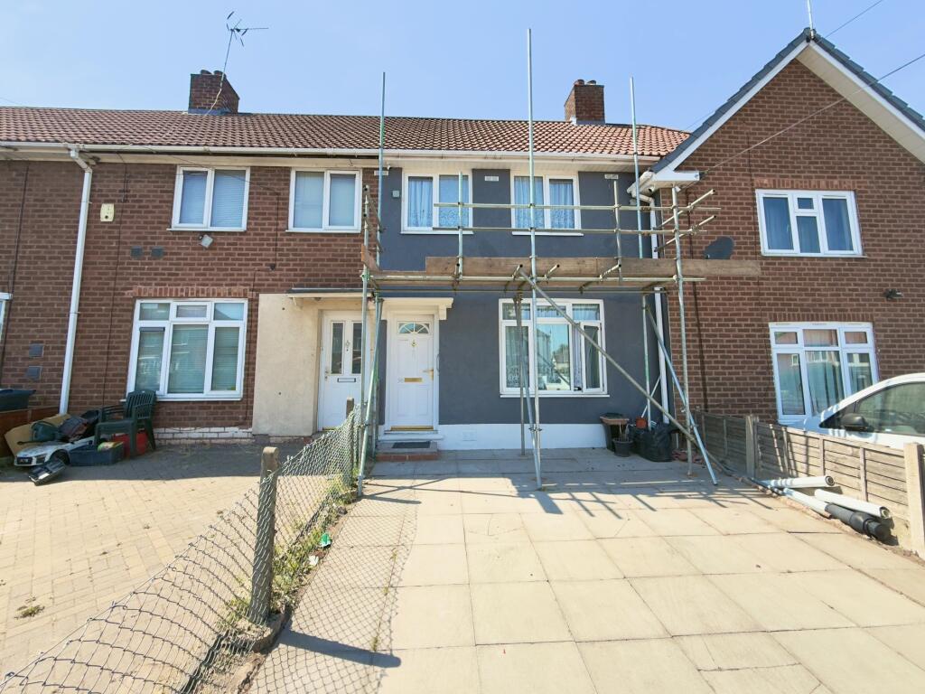 3 bed Mid Terraced House for rent in Water Orton. From Dixons - Yardley