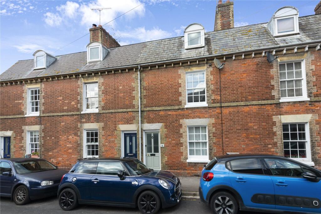 3 bed Mid Terraced House for rent in Dorchester. From DOMVS - Dorchester