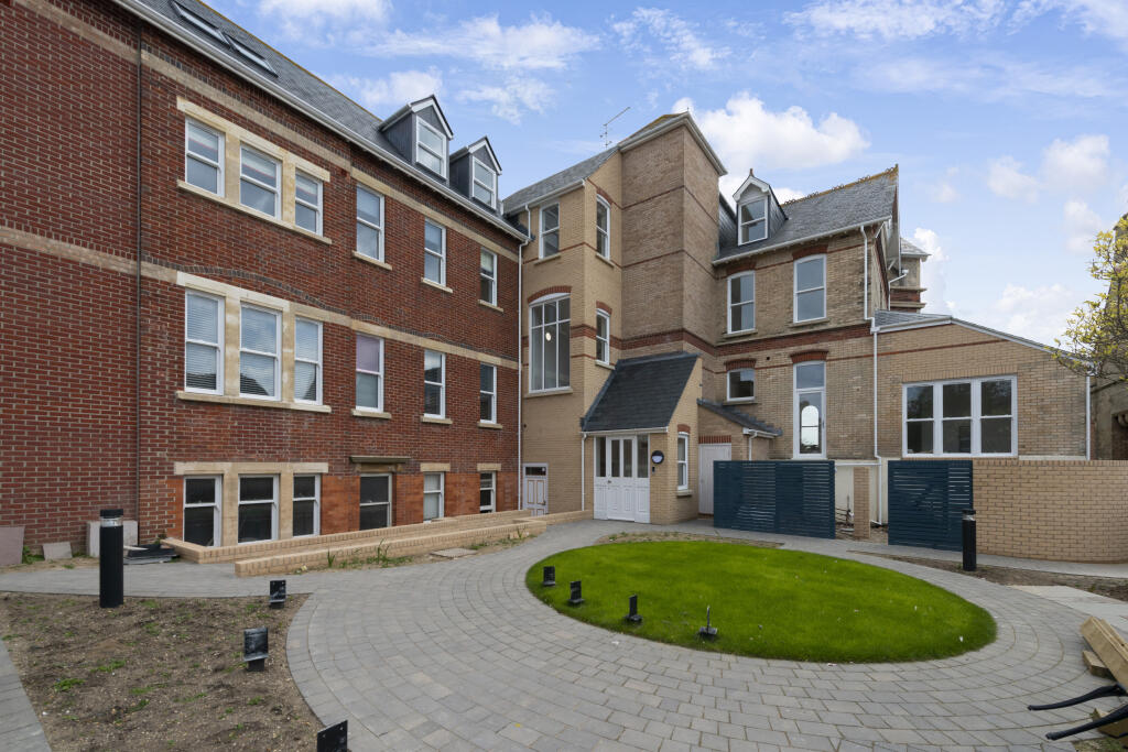 2 bed Apartment for rent in Weymouth. From DOMVS - Dorchester 2 bed Apartment for rent in Weymouth. From DOMVS - Dorchester