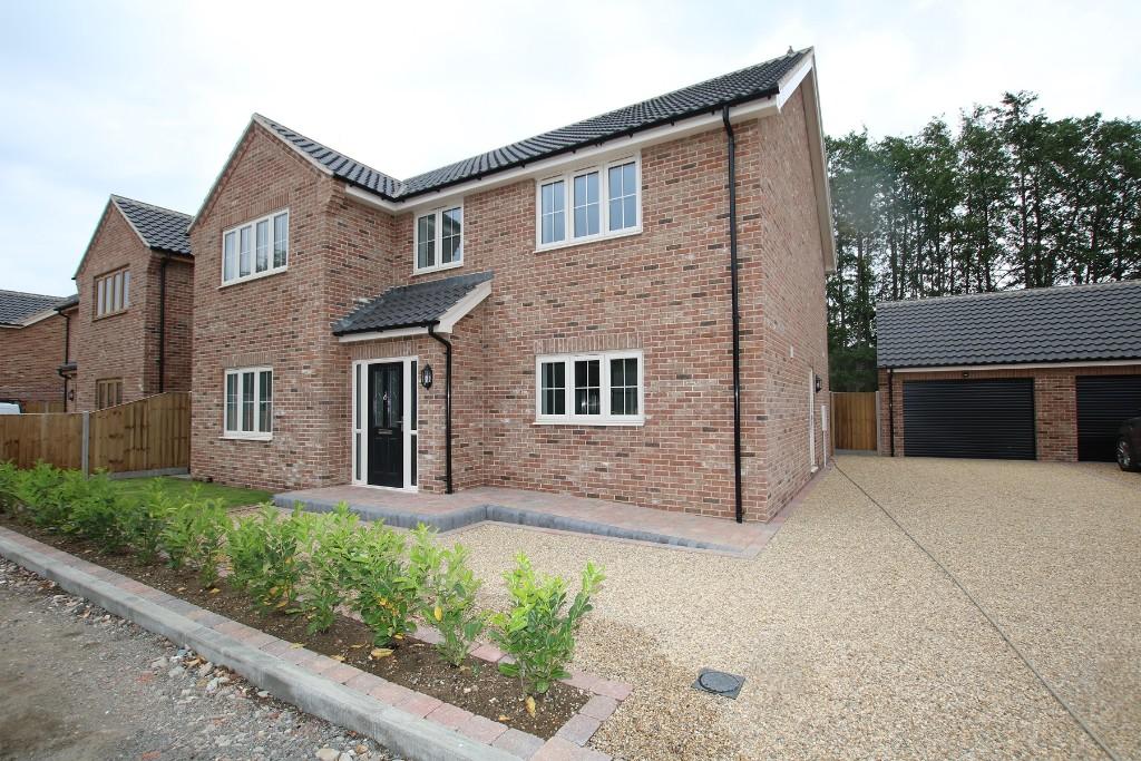 4 bed Detached for rent in . From Donna Kissinger - Attleborough