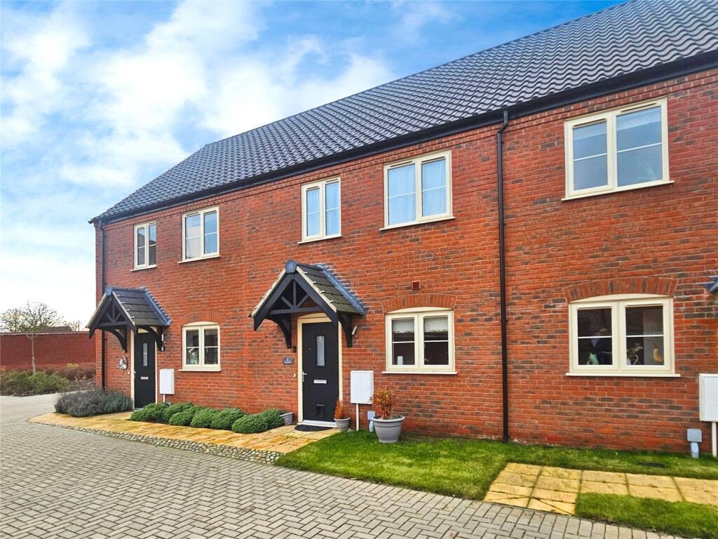 2 bed Mid Terraced House for rent in Great Ellingham. From Donna Kissinger - Attleborough 2 bed Mid Terraced House for rent in Great Ellingham. From Donna Kissinger - Attleborough