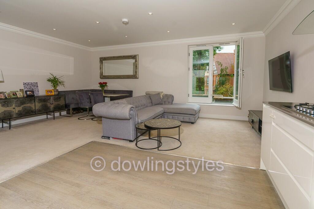 2 bed Apartment for rent in East Molesey. From Dowling Styles - East Molesey