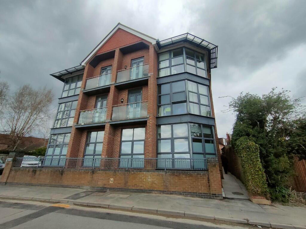 2 bed Apartment for rent in Uckfield. From Duke Letting - Uckfield