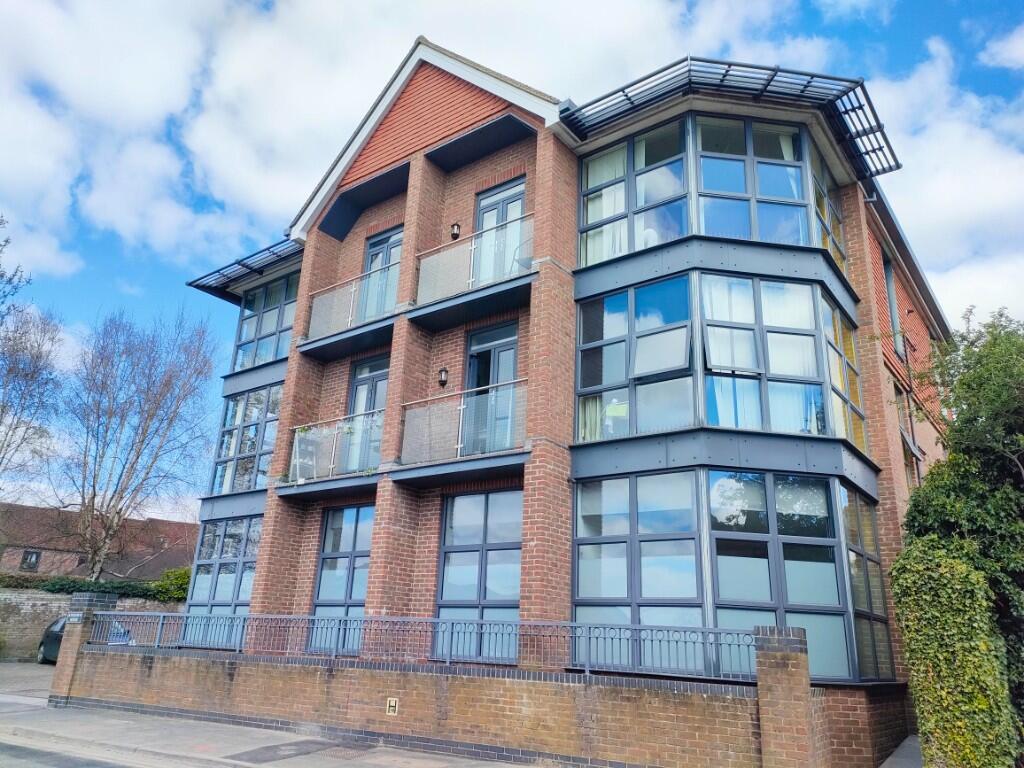 2 bed Apartment for rent in Uckfield. From Duke Letting - Uckfield