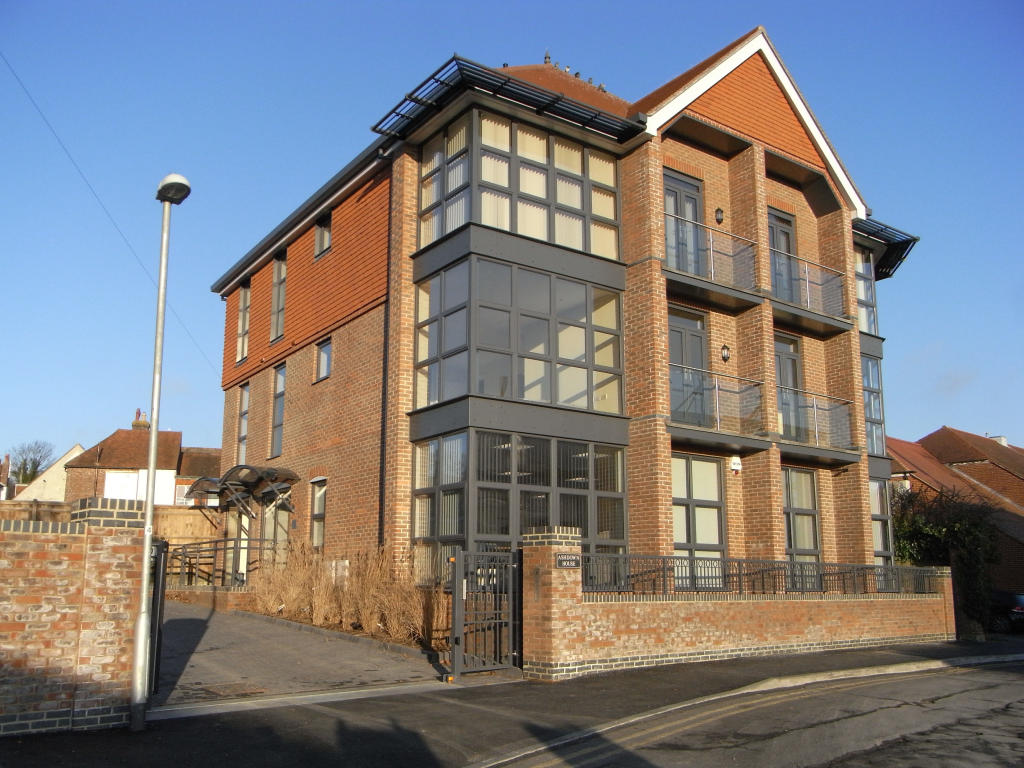 2 bed 1st Floor Flat for rent in Uckfield. From Duke Letting - Uckfield