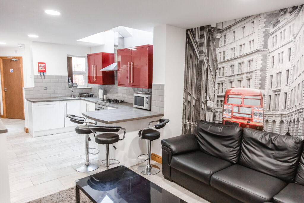 6 bed Detached for rent in Birmingham. From Easy Lettings (Birmingham) Ltd - Birmingham