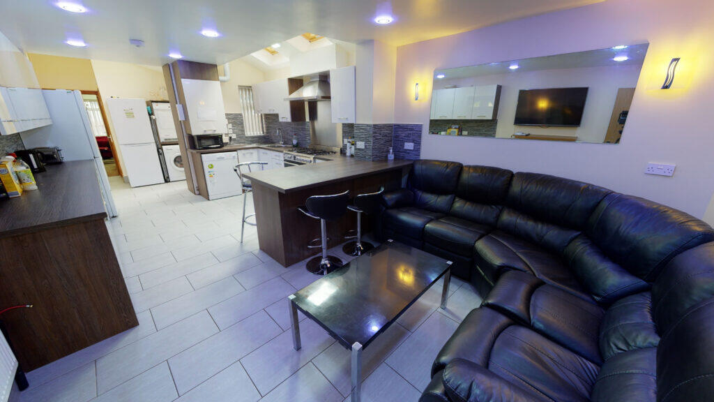 6 bed Detached for rent in Birmingham. From Easy Lettings (Birmingham) Ltd - Birmingham