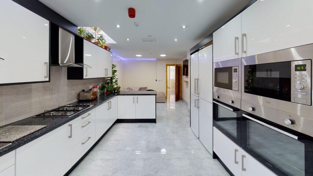 9 bed Detached for rent in Birmingham. From Easy Lettings (Birmingham) Ltd - Birmingham 9 bed Detached for rent in Birmingham. From Easy Lettings (Birmingham) Ltd - Birmingham