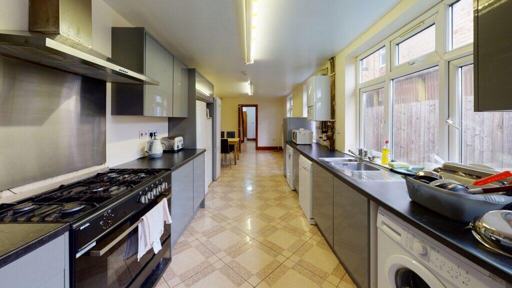 6 bed Detached for rent in Birmingham. From Easy Lettings (Birmingham) Ltd - Birmingham