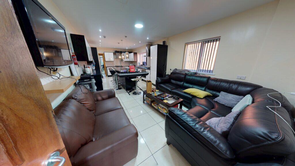 7 bed Detached for rent in Birmingham. From Easy Lettings (Birmingham) Ltd - Birmingham