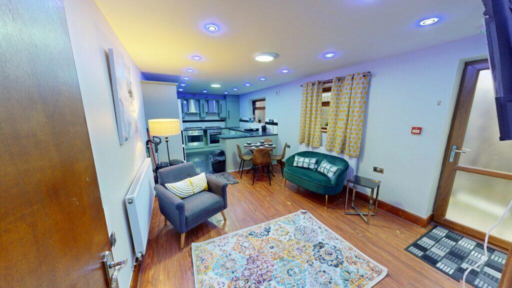 7 bed Detached for rent in Birmingham. From Easy Lettings (Birmingham) Ltd - Birmingham