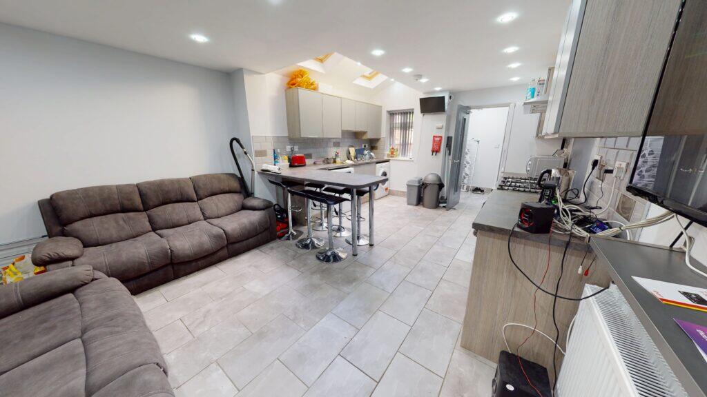 6 bed Detached for rent in Birmingham. From Easy Lettings (Birmingham) Ltd - Birmingham