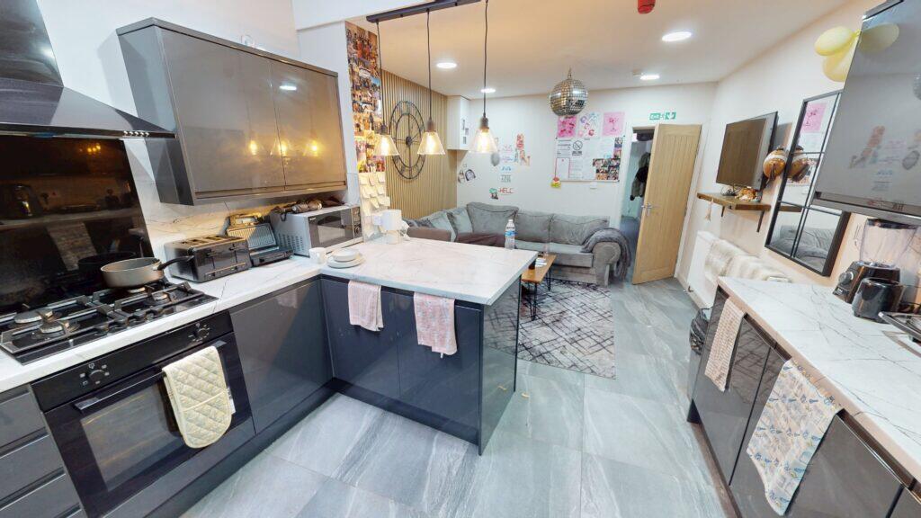 6 bed Detached for rent in Birmingham. From Easy Lettings (Birmingham) Ltd - Birmingham