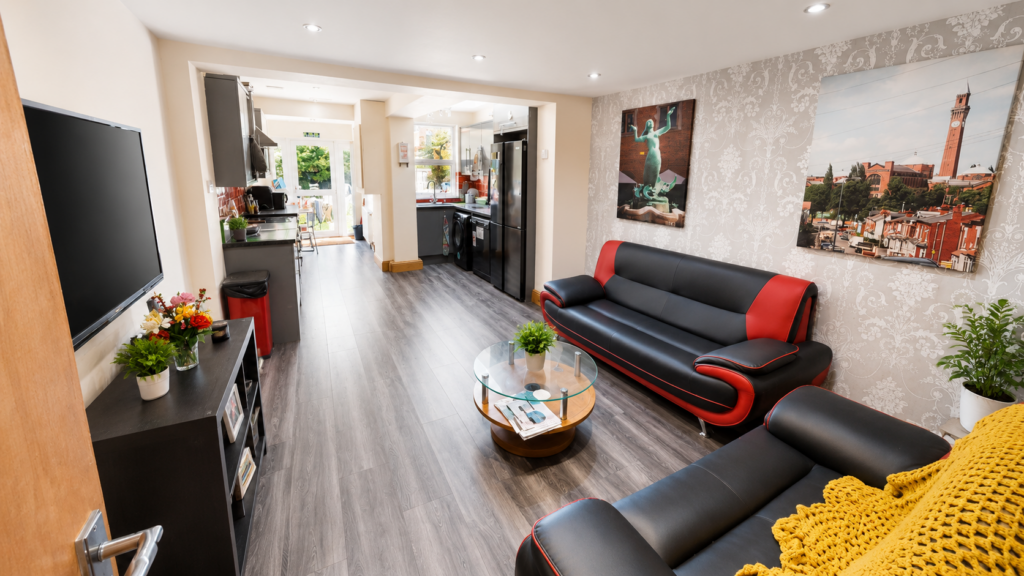 5 bed Detached for rent in Birmingham. From Easy Lettings (Birmingham) Ltd - Birmingham 5 bed Detached for rent in Birmingham. From Easy Lettings (Birmingham) Ltd - Birmingham