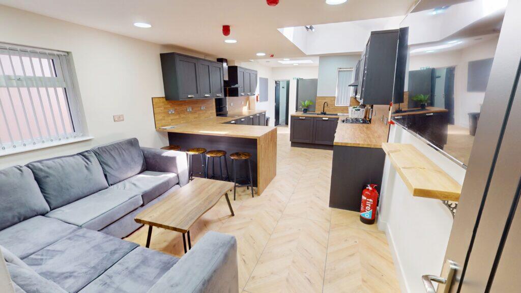 6 bed Detached for rent in Birmingham. From Easy Lettings (Birmingham) Ltd - Birmingham