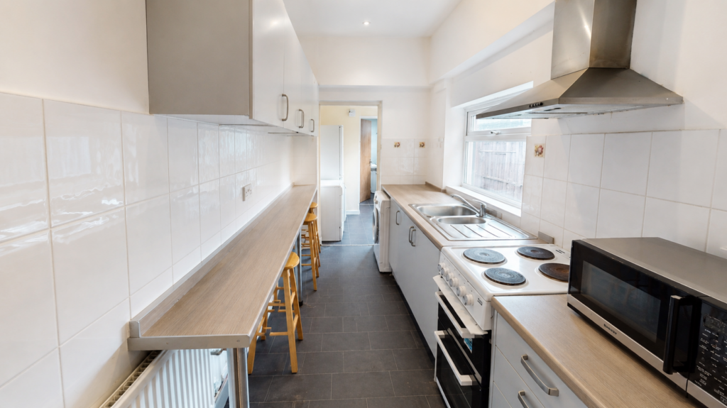 4 bed Detached for rent in Birmingham. From Easy Lettings (Birmingham) Ltd - Birmingham