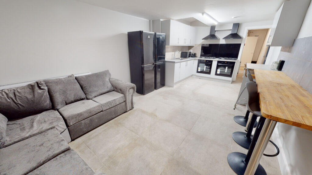6 bed Semi Detached for rent in Birmingham. From Easy Lettings (Birmingham) Ltd - Birmingham 6 bed Semi Detached for rent in Birmingham. From Easy Lettings (Birmingham) Ltd - Birmingham