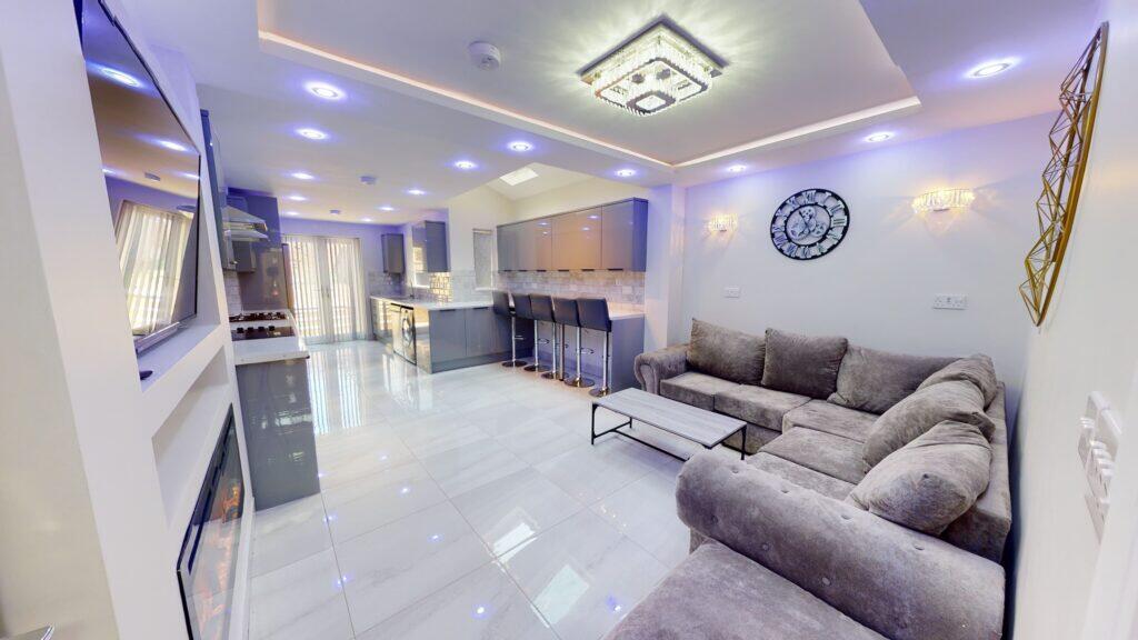 5 bed Detached for rent in Birmingham. From Easy Lettings (Birmingham) Ltd - Birmingham 5 bed Detached for rent in Birmingham. From Easy Lettings (Birmingham) Ltd - Birmingham