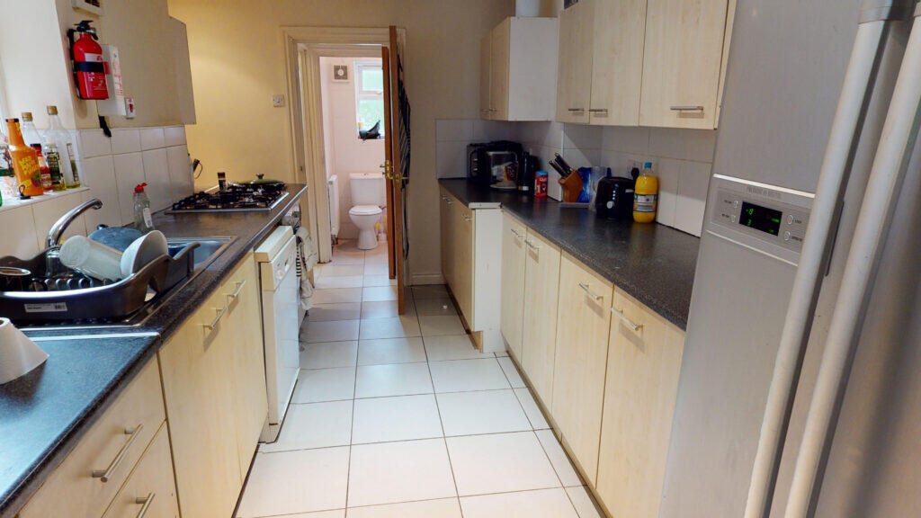 5 bed Mid Terraced House for rent in Birmingham. From Easy Lettings (Birmingham) Ltd - Birmingham 5 bed Mid Terraced House for rent in Birmingham. From Easy Lettings (Birmingham) Ltd - Birmingham