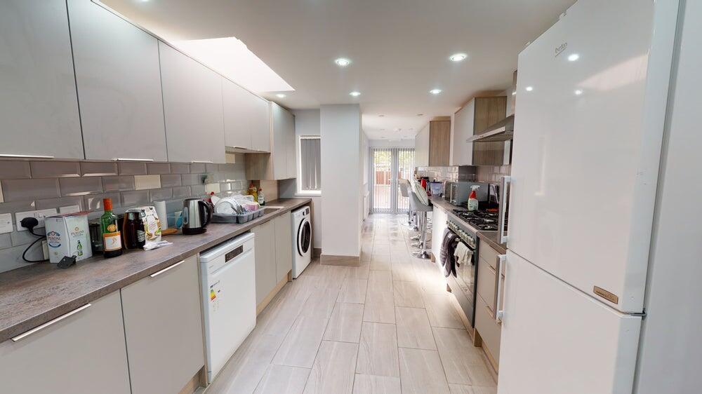 5 bed Detached for rent in Birmingham. From Easy Lettings (Birmingham) Ltd - Birmingham 5 bed Detached for rent in Birmingham. From Easy Lettings (Birmingham) Ltd - Birmingham