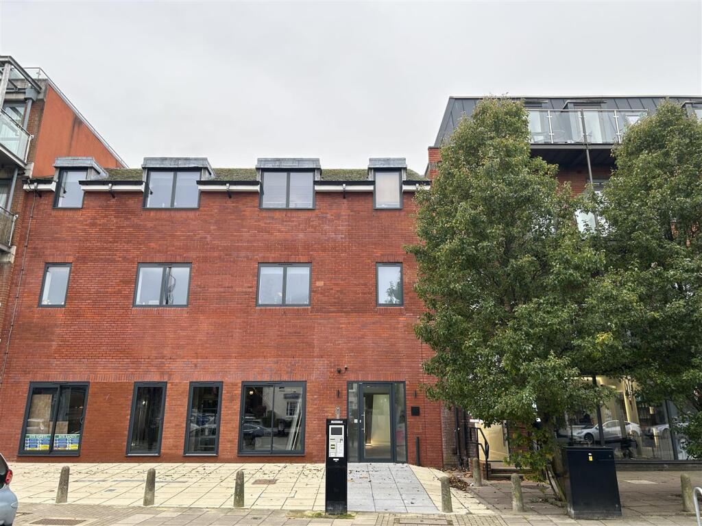 2 bed 1st Floor Flat for rent in Chelmsford. From Elwell Taylor - Chelmsford