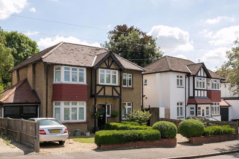 4 bed Detached for rent in Purley. From Frost Estate Agents