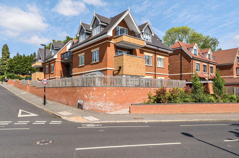 2 bed Apartment for rent in Purley. From Frost Estate Agents 2 bed Apartment for rent in Purley. From Frost Estate Agents